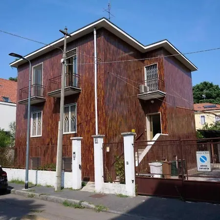 Apartamento Tranquillo Bilocale Nel Quartiere Baggio Milão