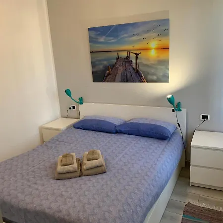 Tranquillo Bilocale Nel Quartiere Baggio Apartamento